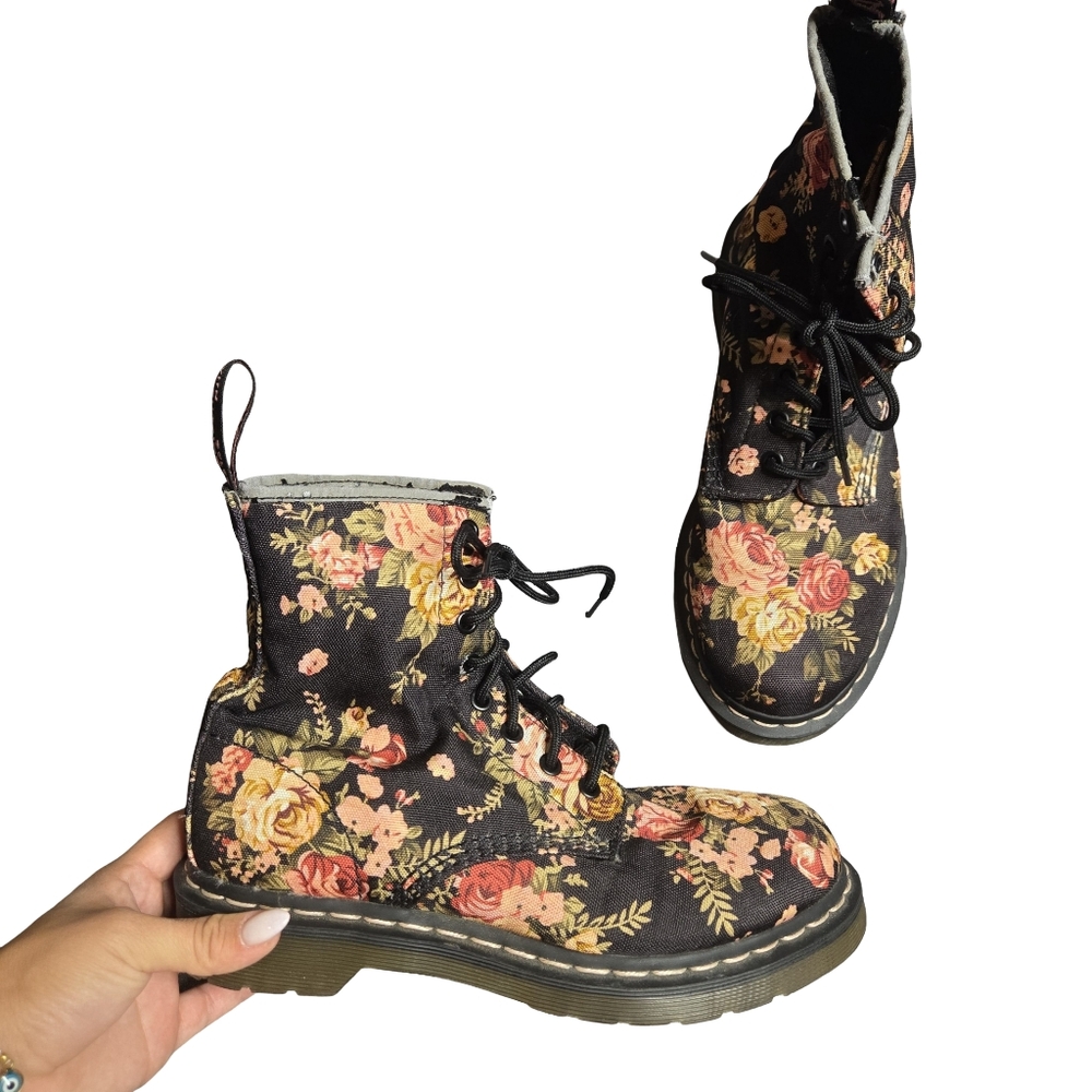 Dr. Martens 1460 Victorian Flowers Floral Canvas Boots Size: 8